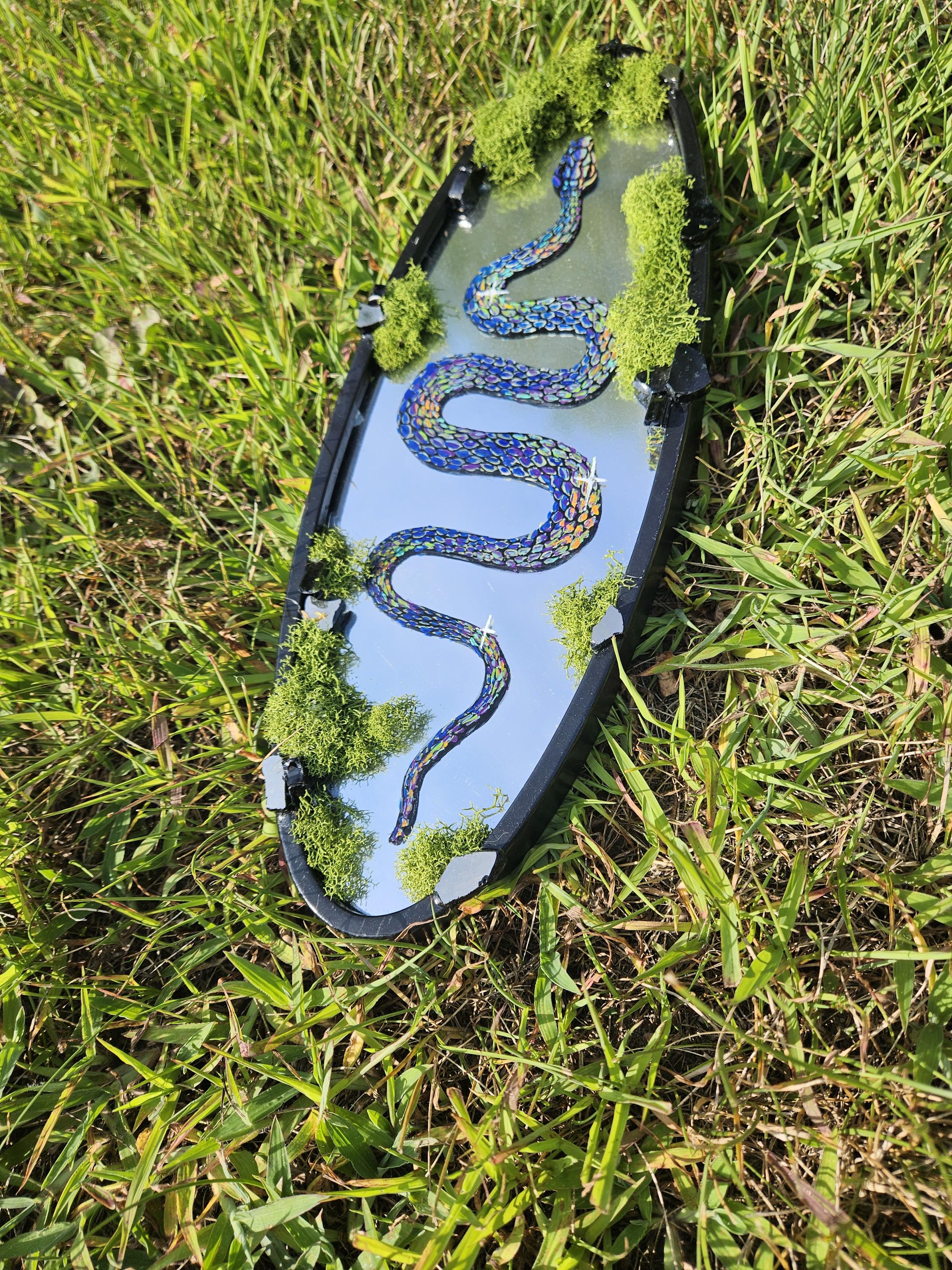 Mirror Painting: Inridecent Snake
