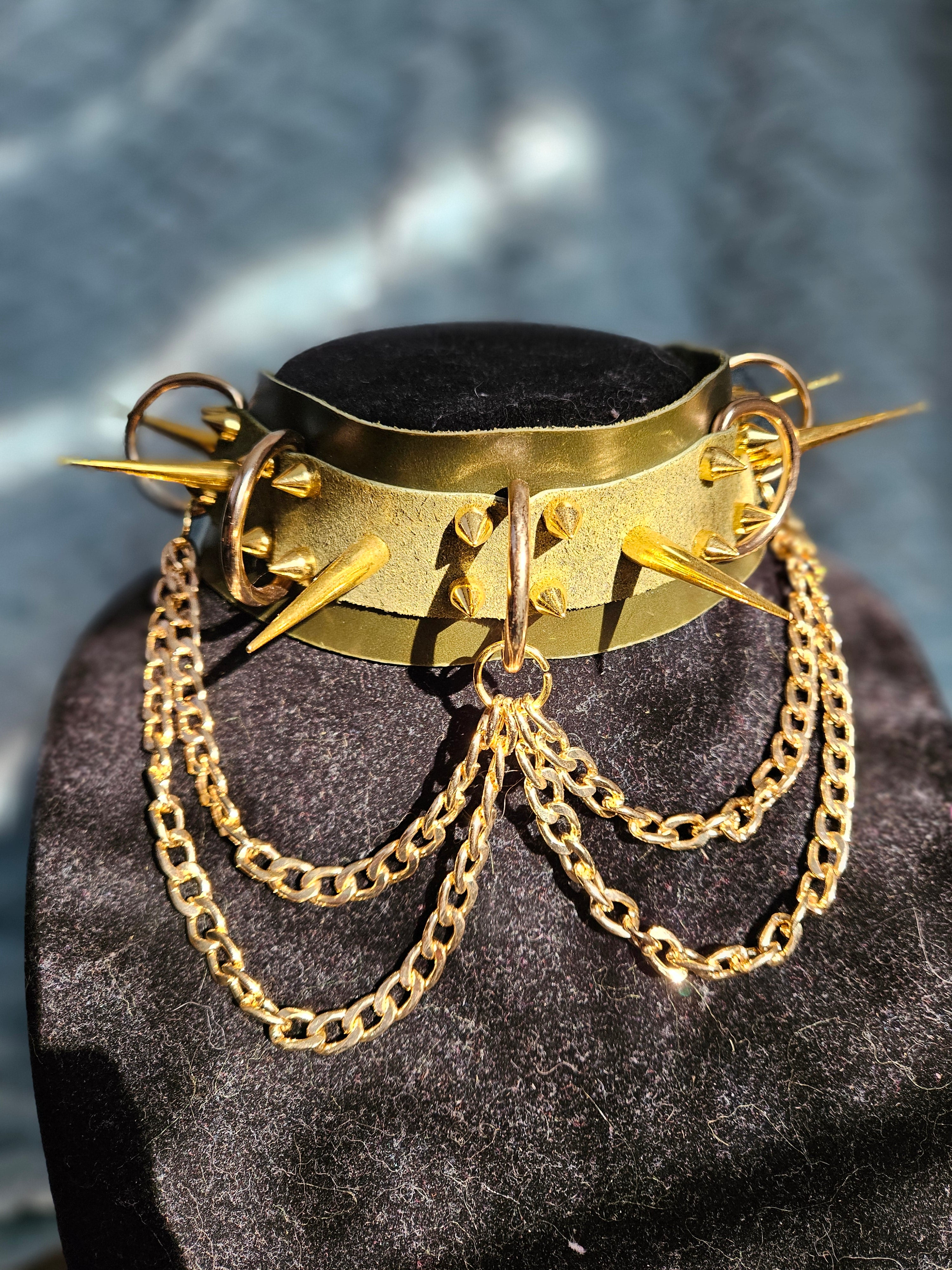 Mossy Chained Genuine Leather Choker