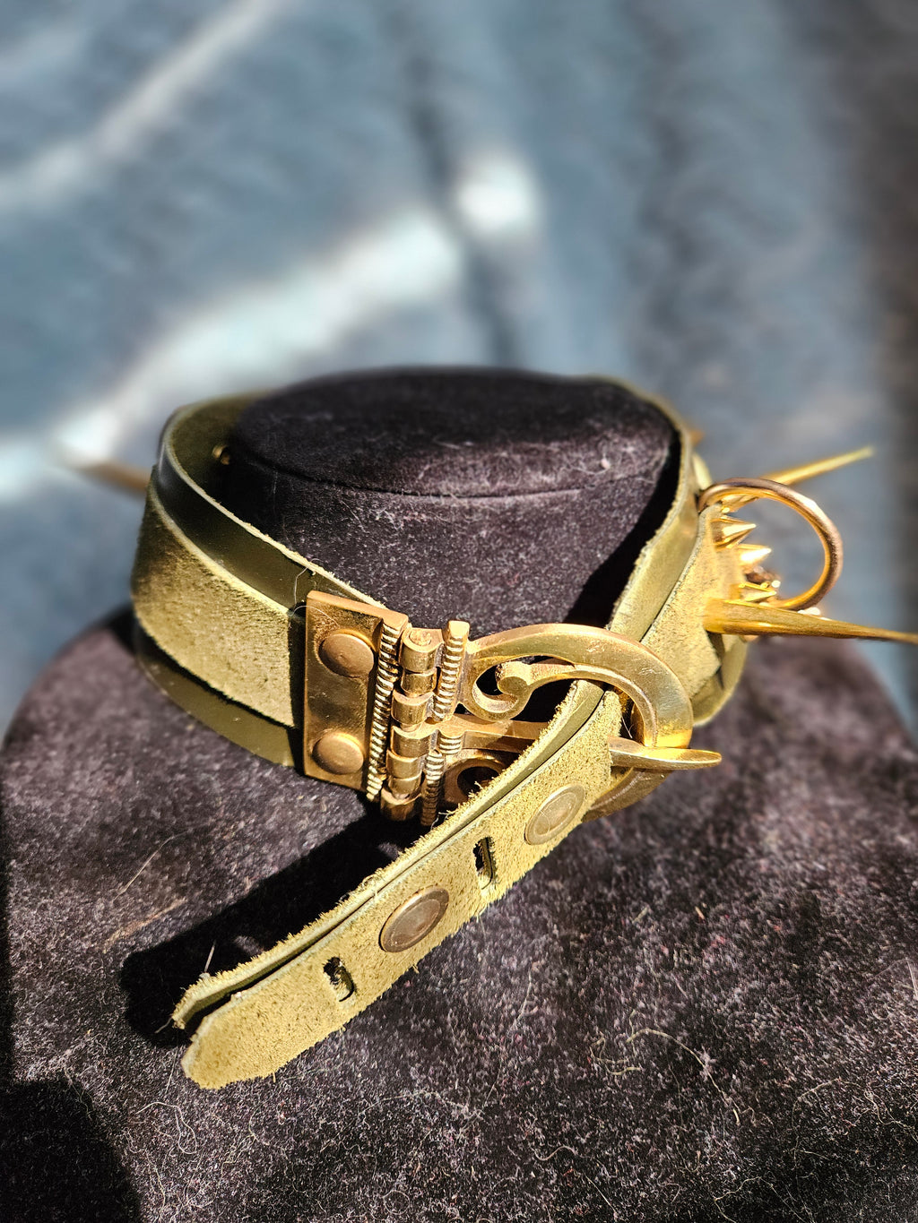 Mossy Chained Genuine Leather Choker