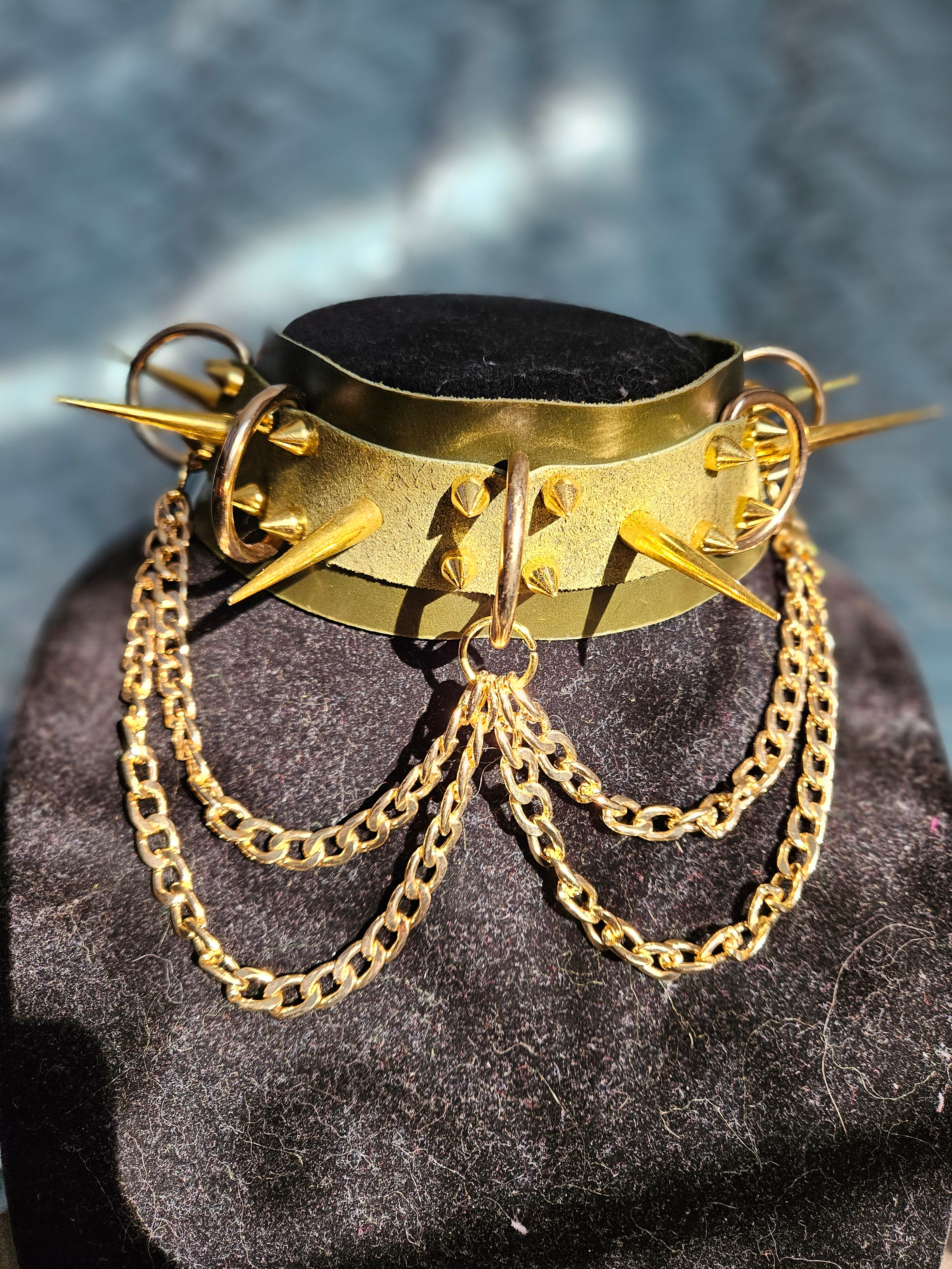 Mossy Chained Genuine Leather Choker