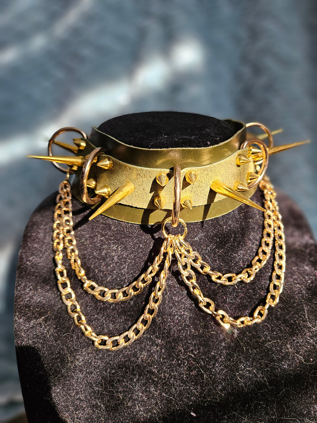 Mossy Chained Genuine Leather Choker
